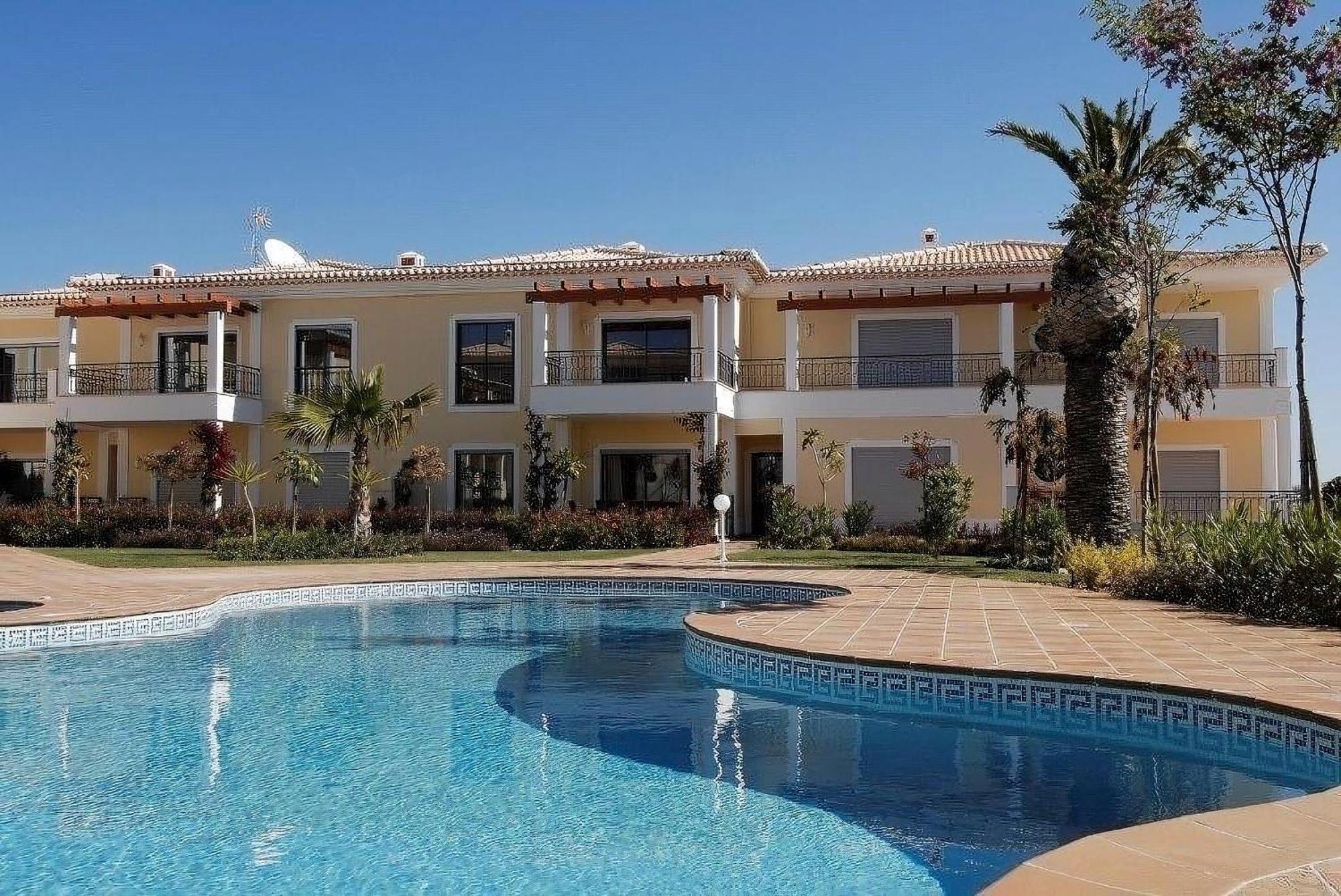 Apartment Casa Ella *